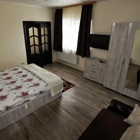 Apartamento Flori's Braşov
